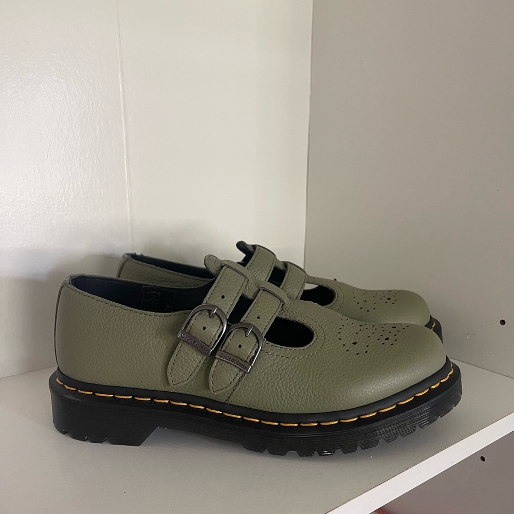 Dr. Martens Mary Jane Shoe. Size 8